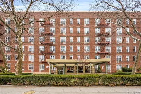 59-30 108th St #5G, New York, NY 11368