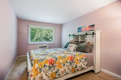 Bedroom - 2453 Union #20B, Islip, NY 11751 photo 1 of 3