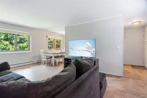 Living - 2453 Union #20B, Islip, NY 11751 photo 2 of 3