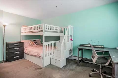 Bedroom - 2453 Union #20B, Islip, NY 11751 photo 3 of 3