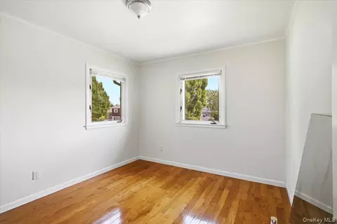 Bedroom - 52 Blanche, Plainview, NY 11803 photo 4 of 4
