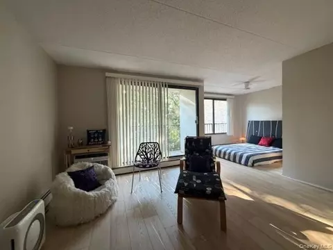 Bedroom - 150 Overlook Ave #5E, Peekskill, NY 10566 photo 1 of 5