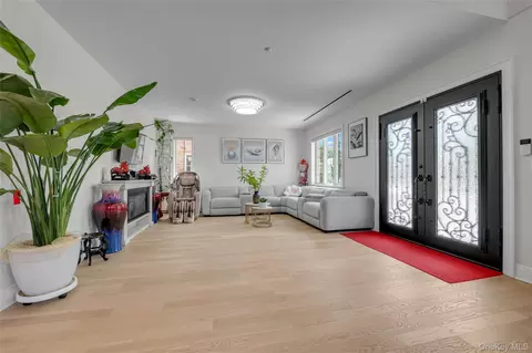 Undisclosed, New York, NY 11427