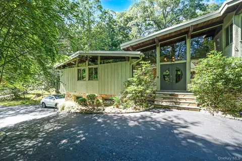 Undisclosed, Smithtown, NY 11787