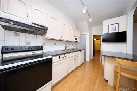 Kitchen - 1024 68th St, Brooklyn, NY 11219 photo 1 of 1