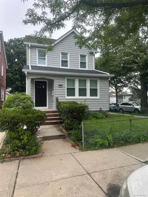 243-61 Mayda Rd, New York, NY 11422