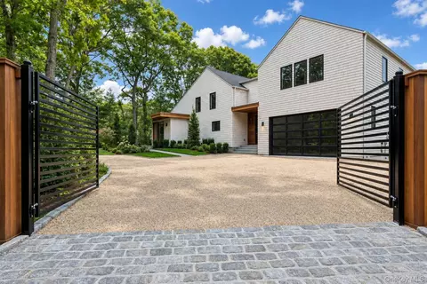 1768 Majors Path, Southampton, NY 11968