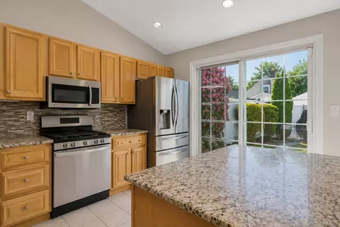 Kitchen - 22 Shine Pl, Valley Stream, NY 11581 photo 2 of 2