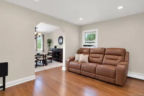 Other - 22 Shine Pl, Valley Stream, NY 11581 photo 1 of 2