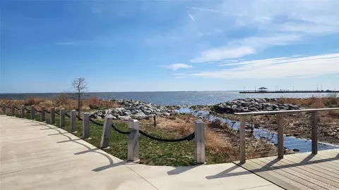 View/Area - 35 Thorburn Ave, Patchogue, NY 11772 photo 7 of 8