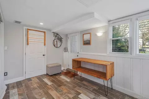 Entry Way - 35 Thorburn Ave, Patchogue, NY 11772 photo 1 of 1