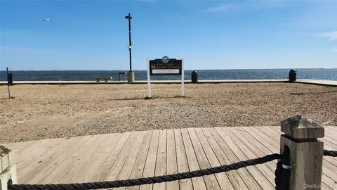View/Area - 35 Thorburn Ave, Patchogue, NY 11772 photo 5 of 8