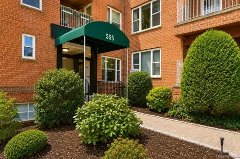 555 Broadway #1I, Greenburgh, NY 10706