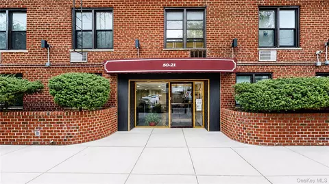 50-21 39th Pl #1A, New York, NY 11104