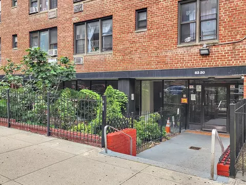 83-30 Vietor Ave #716, New York, NY 11373