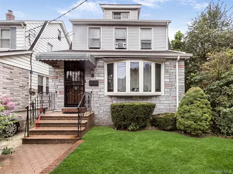 24102 142nd Ave, New York, NY 11422