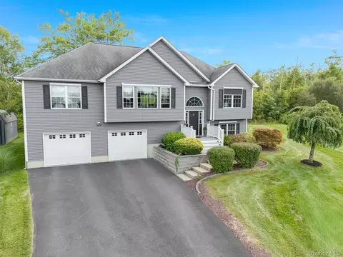 Exterior - 27 Frieda Ln, La Grange, NY 12603 photo 1 of 7