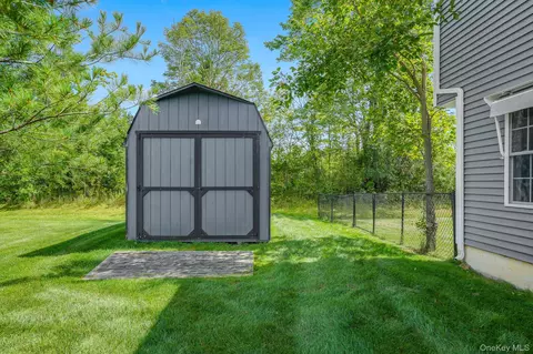 Exterior - 27 Frieda Ln, La Grange, NY 12603 photo 6 of 7