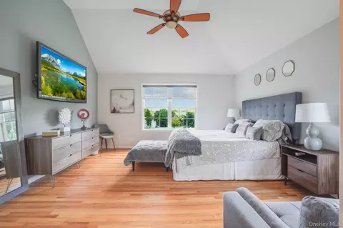 Bedroom - 27 Frieda Ln, La Grange, NY 12603 photo 3 of 6