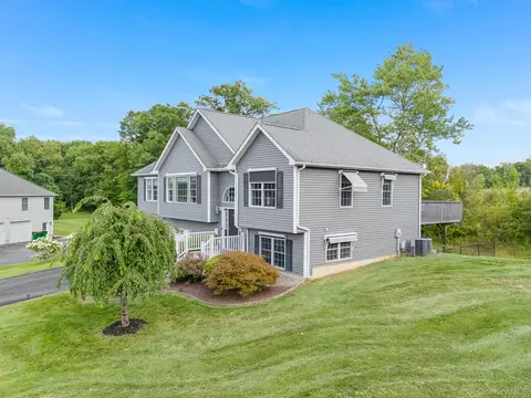 Exterior - 27 Frieda Ln, La Grange, NY 12603 photo 7 of 7