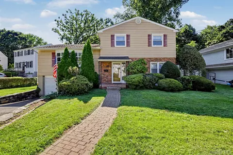 132 Laurel Ave, Larchmont, NY 10538