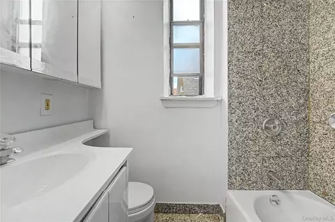 Bath - 147-37 Beech Ave #3F, Flushing, NY 11355 photo 1 of 1