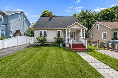14 Richard Ave, Islip Terrace, NY 11752