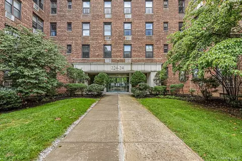 224-24 Union St #4R, New York, NY 11364