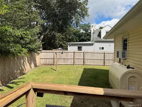 Exterior - 59 Pennant Dr, Mastic Beach, NY 11951 photo 1 of 7