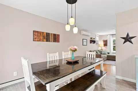 Dining - 21 Smith St, Red Hook, NY 12571 photo 4 of 4