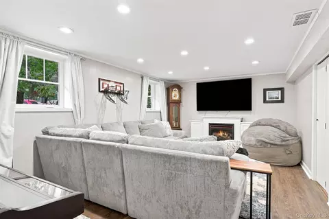 Living - 21 Smith St, Red Hook, NY 12571 photo 2 of 3