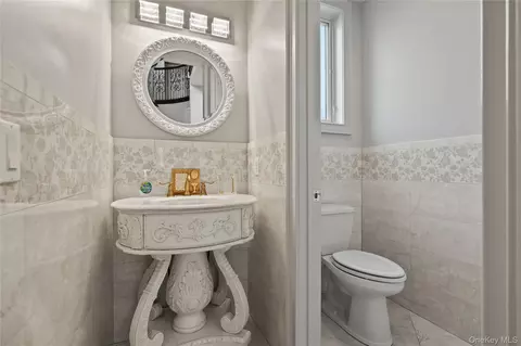 Bath - 33 Morris Rd, Ramapo, NY 10977 photo 1 of 9