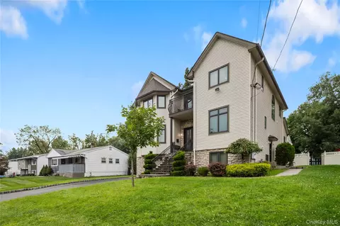 Exterior - 33 Morris Rd, Ramapo, NY 10977 photo 2 of 2