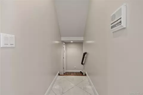 Entry Way - 33 Morris Rd, Ramapo, NY 10977 photo 13 of 14