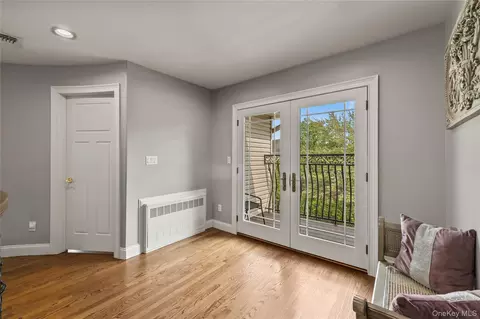 Entry Way - 33 Morris Rd, Ramapo, NY 10977 photo 10 of 14