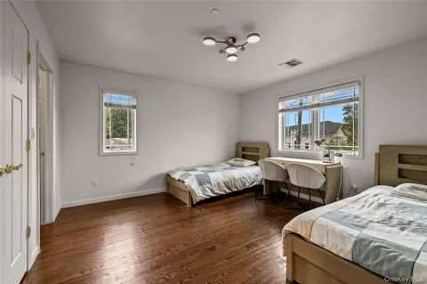 Bedroom - 33 Morris Rd, Ramapo, NY 10977 photo 5 of 6