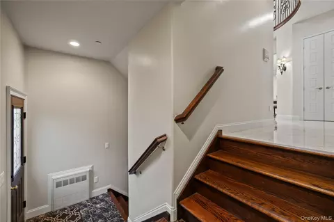 Entry Way - 33 Morris Rd, Ramapo, NY 10977 photo 14 of 14