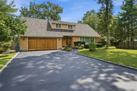 Exterior - 107 Lake Shore Dr, Patchogue, NY 11772 photo 9 of 9