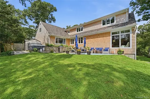 Exterior - 107 Lake Shore Dr, Patchogue, NY 11772 photo 3 of 9