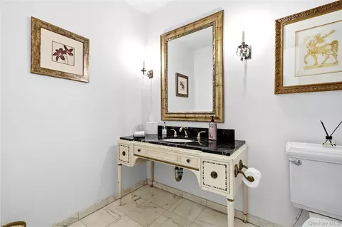 Bath - 107 Lake Shore Dr, Patchogue, NY 11772 photo 3 of 4