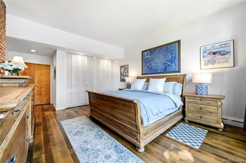 Bedroom - 107 Lake Shore Dr, Patchogue, NY 11772 photo 3 of 5