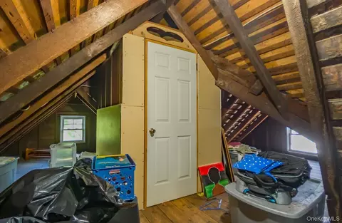 Entry Way - 524 Simpson Pl, Peekskill, NY 10566 photo 8 of 9