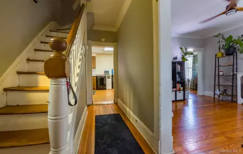 Entry Way - 524 Simpson Pl, Peekskill, NY 10566 photo 4 of 9