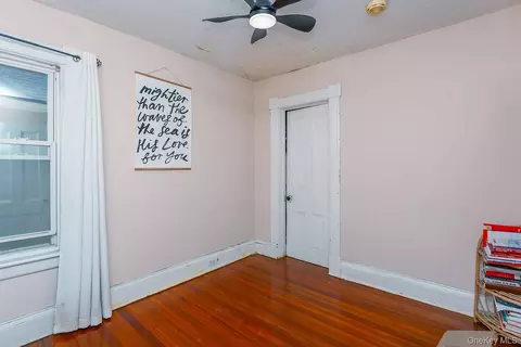 Bedroom - 524 Simpson Pl, Peekskill, NY 10566 photo 4 of 7