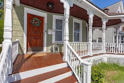 Exterior - 524 Simpson Pl, Peekskill, NY 10566 photo 3 of 4
