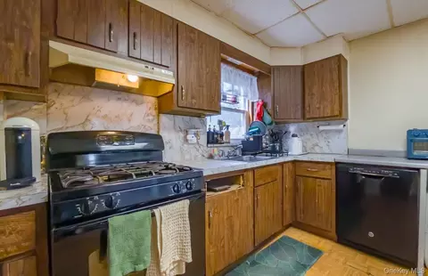 Other - 524 Simpson Pl, Peekskill, NY 10566 photo 2 of 12