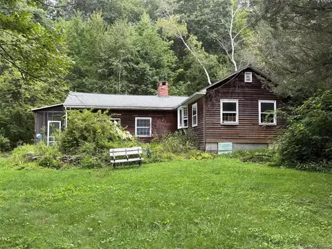 85 Bella Vista Rd, Amenia, NY 12501