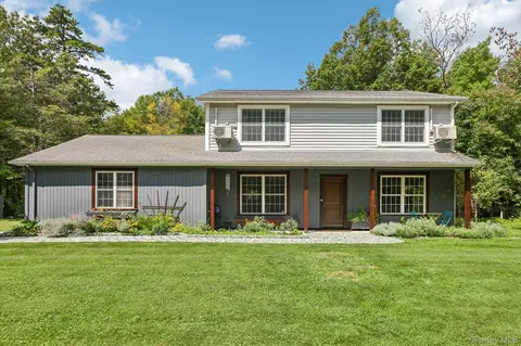 315 Walker Valley Rd, Mamakating, NY 12566
