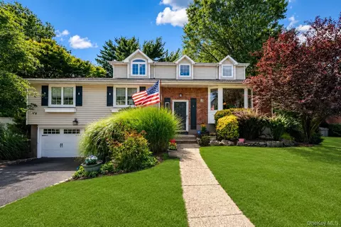 27 Delaware Ave, Jericho, NY 11753