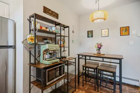 Dining - 64 Fairharbor #64, Patchogue, NY 11772 photo 1 of 1